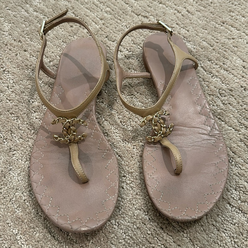 Chanel Sandals ! Size 37